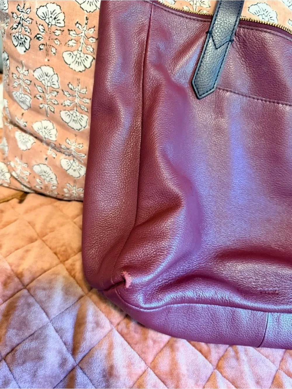 Fossil cowhide pebbled leather burgundy Fiona tote bag purse